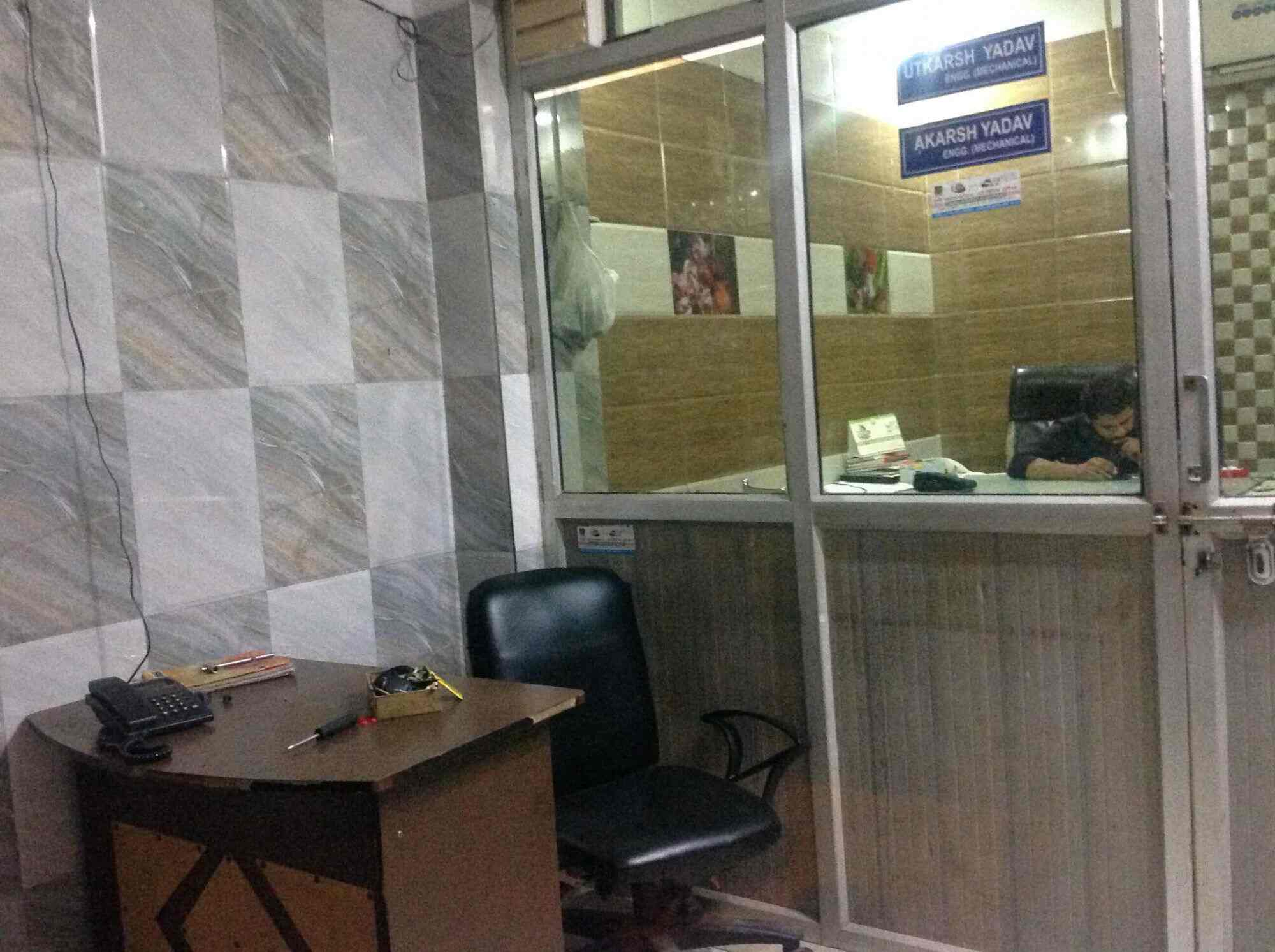 yadav ambulance services by dr sarkar nursing home delhi gate