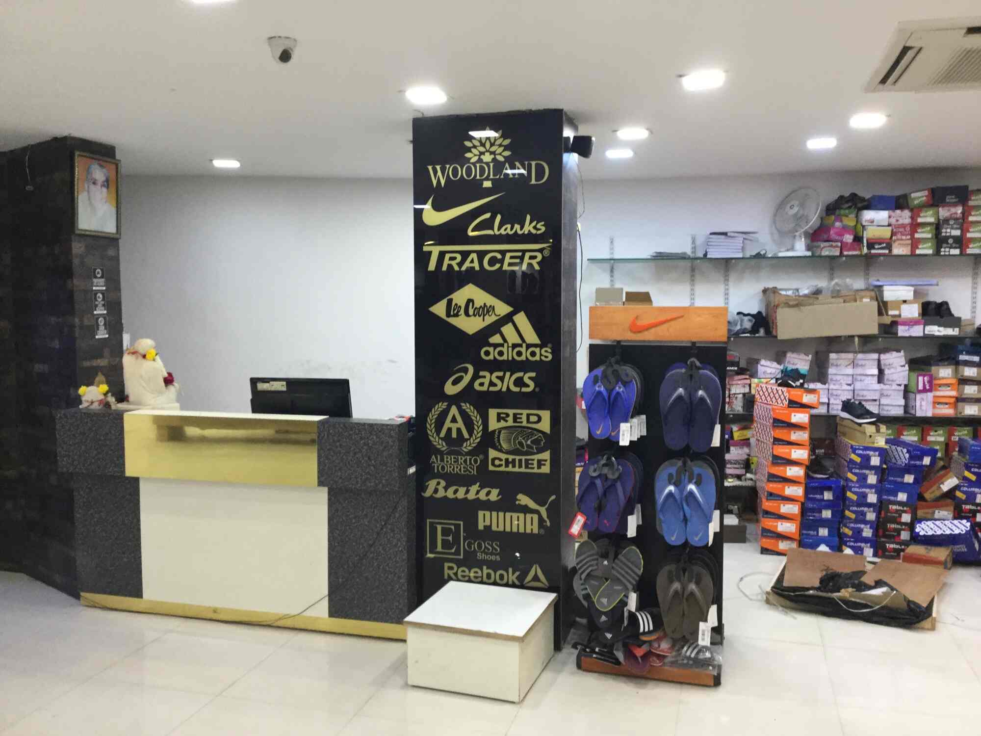 yashi shoe palace and fashion bapunagar yashika shoe palace shoe palace jobs