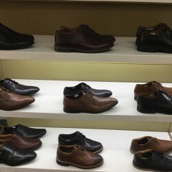 nearest clarks shoes