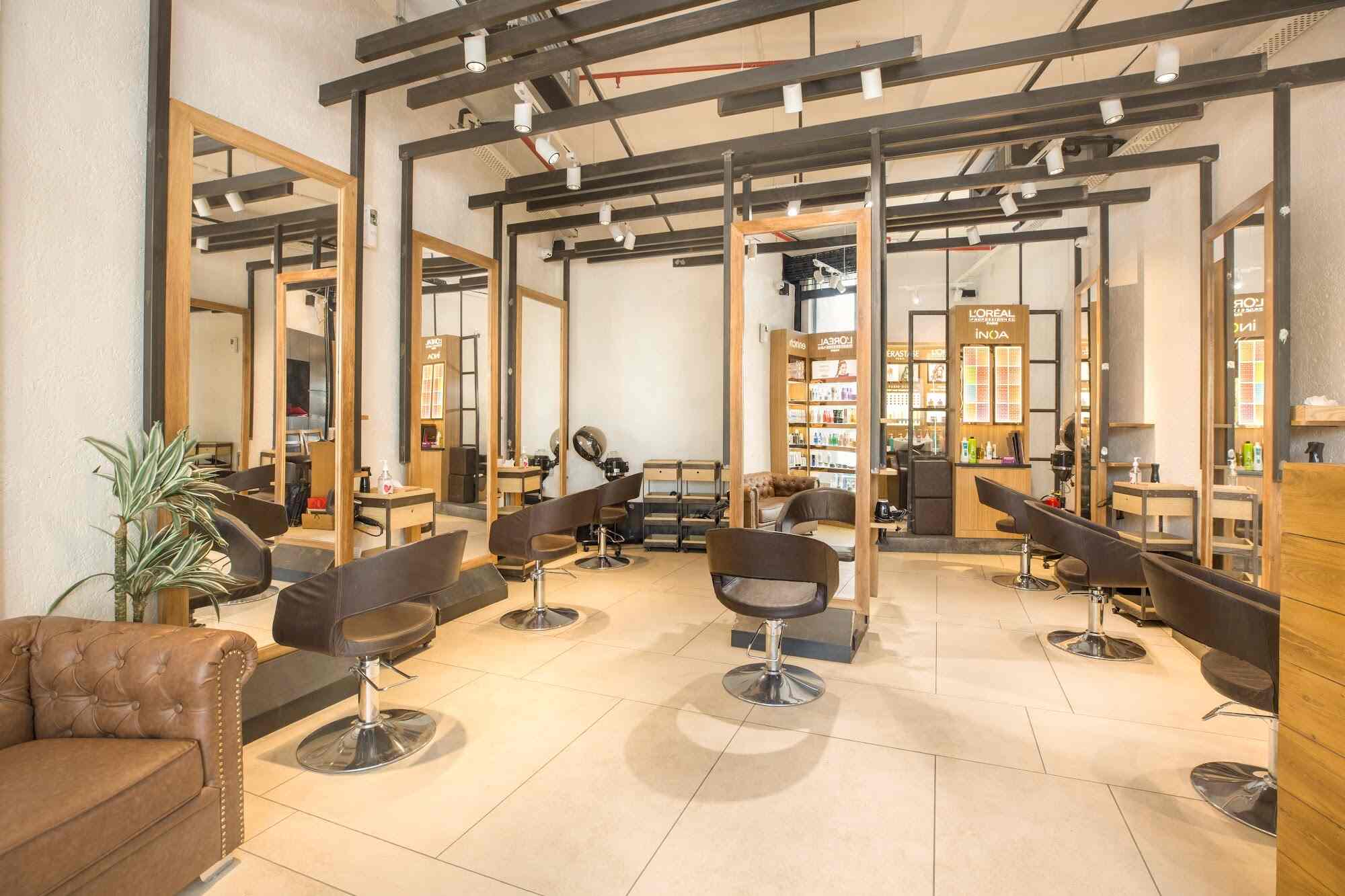 Top more than 146 enrich salon logo latest camera.edu.vn