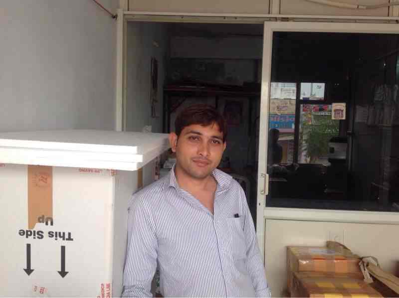 Door To Door International Courier Cargo Ranip Courier