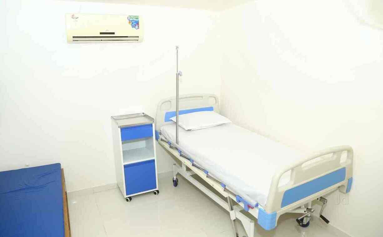 Dr. Sohil J. Shah - Artisan Aesthetic & Plastic Surgery Centre in  Shivranjani,Ahmedabad - 𝗕𝗼𝗼𝗸 𝗔𝗽𝗽𝗼𝗶𝗻𝘁𝗺𝗲𝗻𝘁 𝗢𝗻𝗹𝗶𝗻𝗲 - Best  Skin Care Clinics near me in Ahmedabad - Justdial