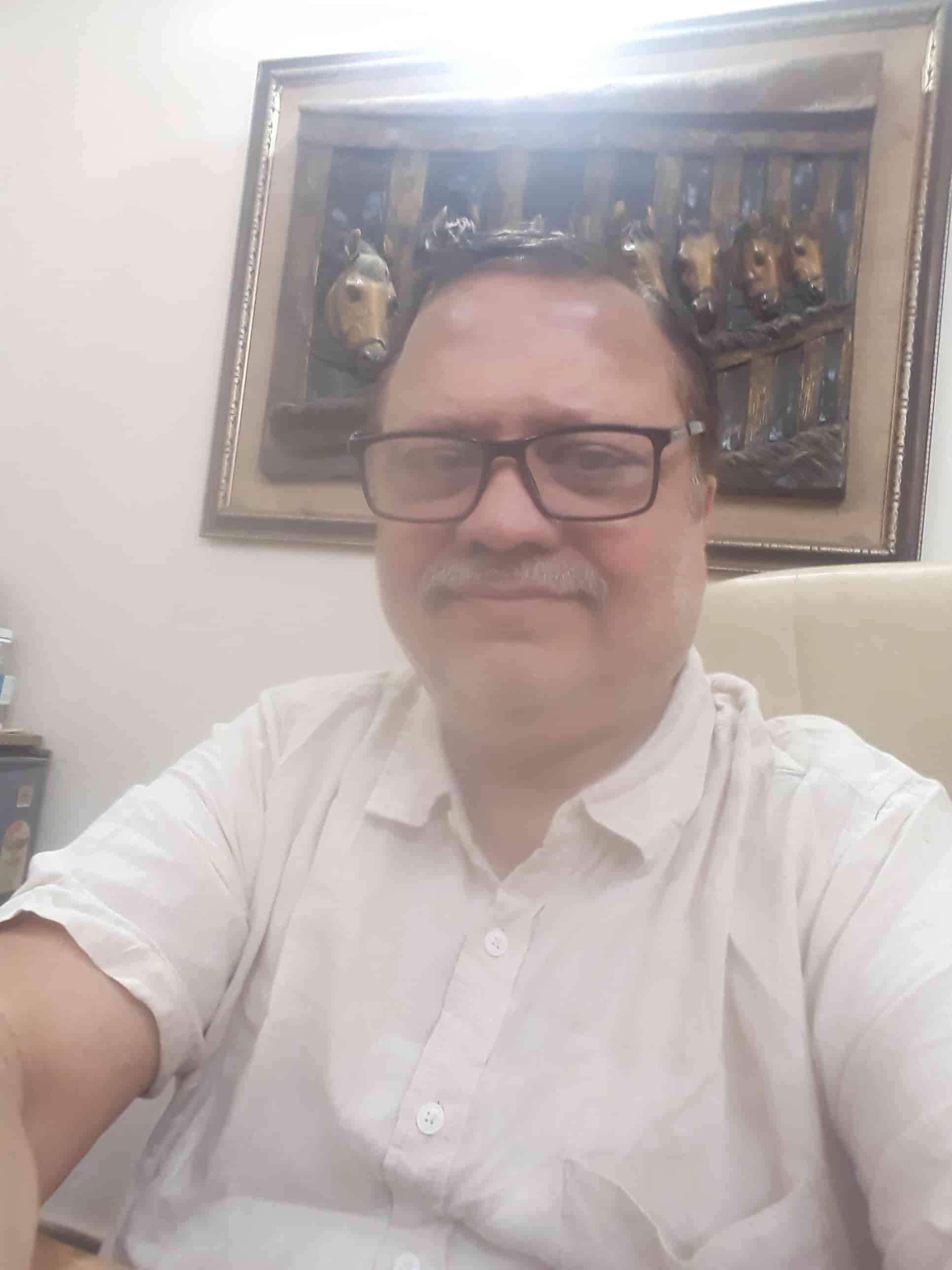 Dr. Sanjay B Wadhwa (Parth Children Hospital & Neonatal Care Centre) in  Sabarmati,Ahmedabad - Best Paediatricians near me in Ahmedabad - Justdial