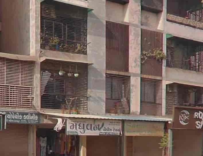 Porno jinsiy aloqa kamming squirt Saunada mashhur jinsiy aloqa