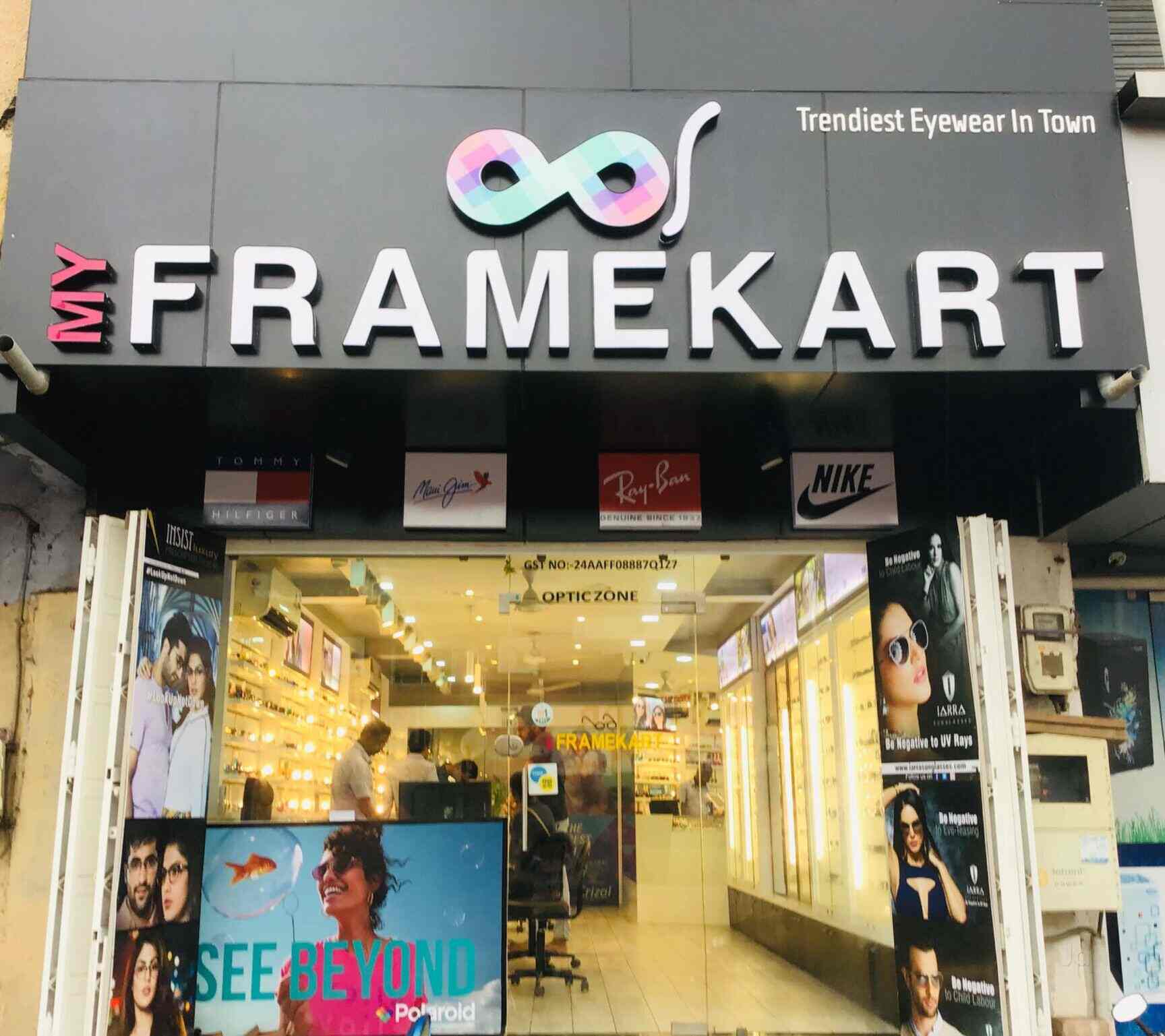 nearest oakley outlet