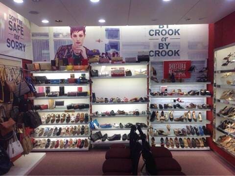shoes shop in maninagar