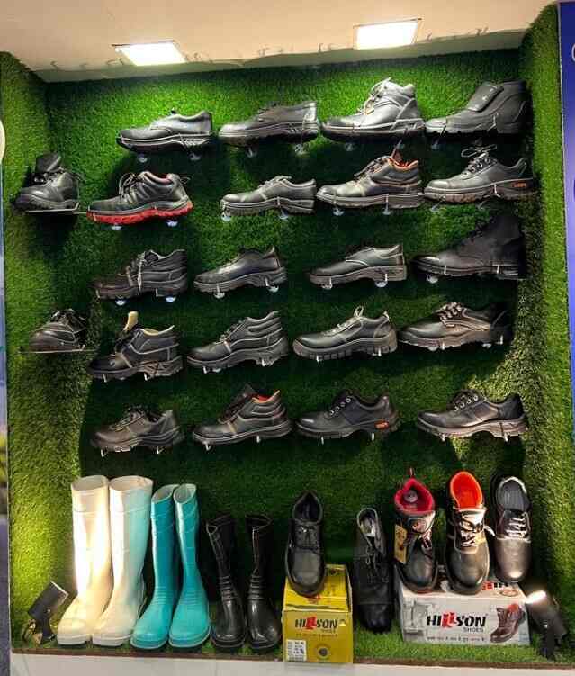 industrial shoe company near me