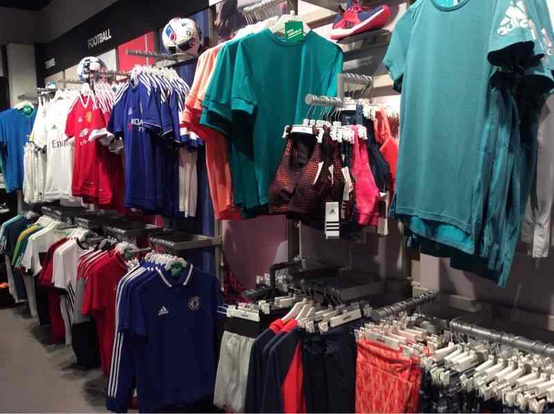adidas factory outlet malleswaram