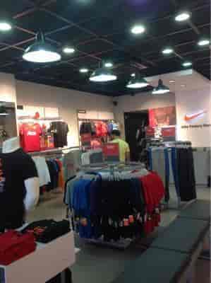 nike factory outlet hennur