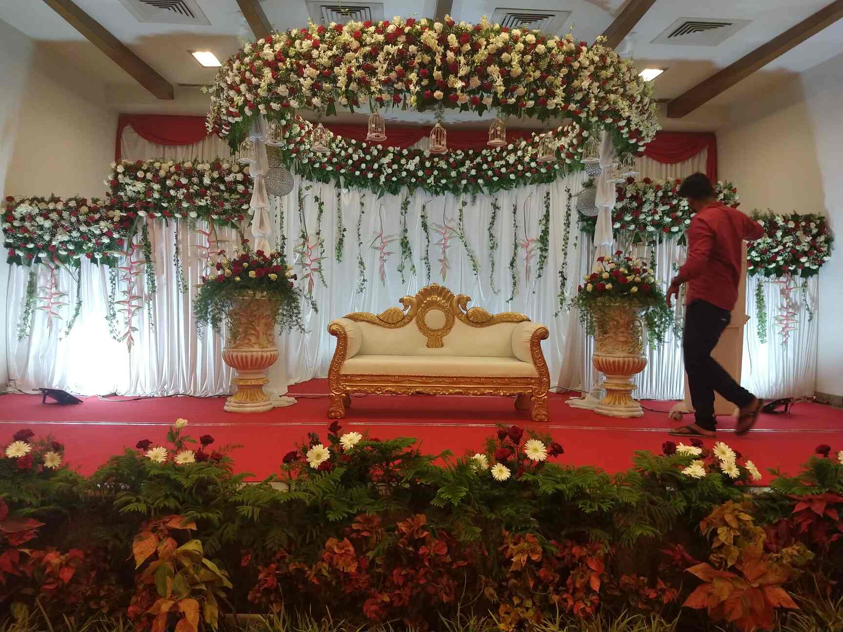 Sri Venkateshwara Flower Decoration Basaveshwara Nagar Flower Decorators In Bangalore Justdial