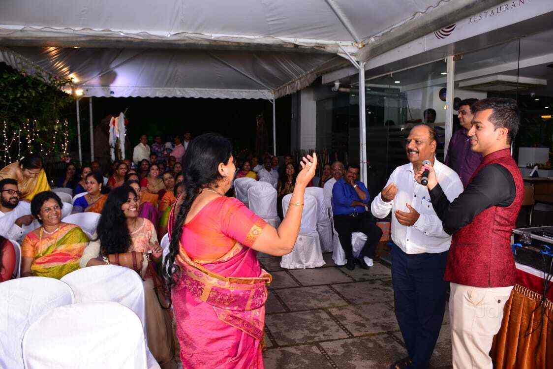 M C Siddharth Hegde Jp Nagar 1st Phase Decorators In Bangalore Justdial The police have taken main accused viresh tomar and his uncles narendra and devendra into custody after gupta's family alleged political tensions with them. m c siddharth hegde jp nagar 1st phase