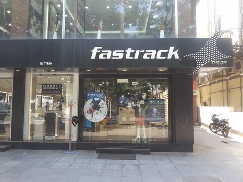 fastrack reflex showroom near me