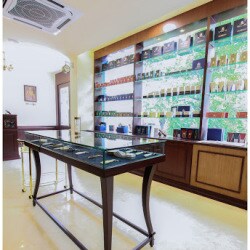 Truefitt Hill Hal 2nd Stage Indiranagar Salons In Bangalore Justdial For over two centuries truefitt & hill, recognised as the finest traditional gentlemen's barber and perfumer in london, has provided discerning gentlemen with. truefitt hill hal 2nd stage