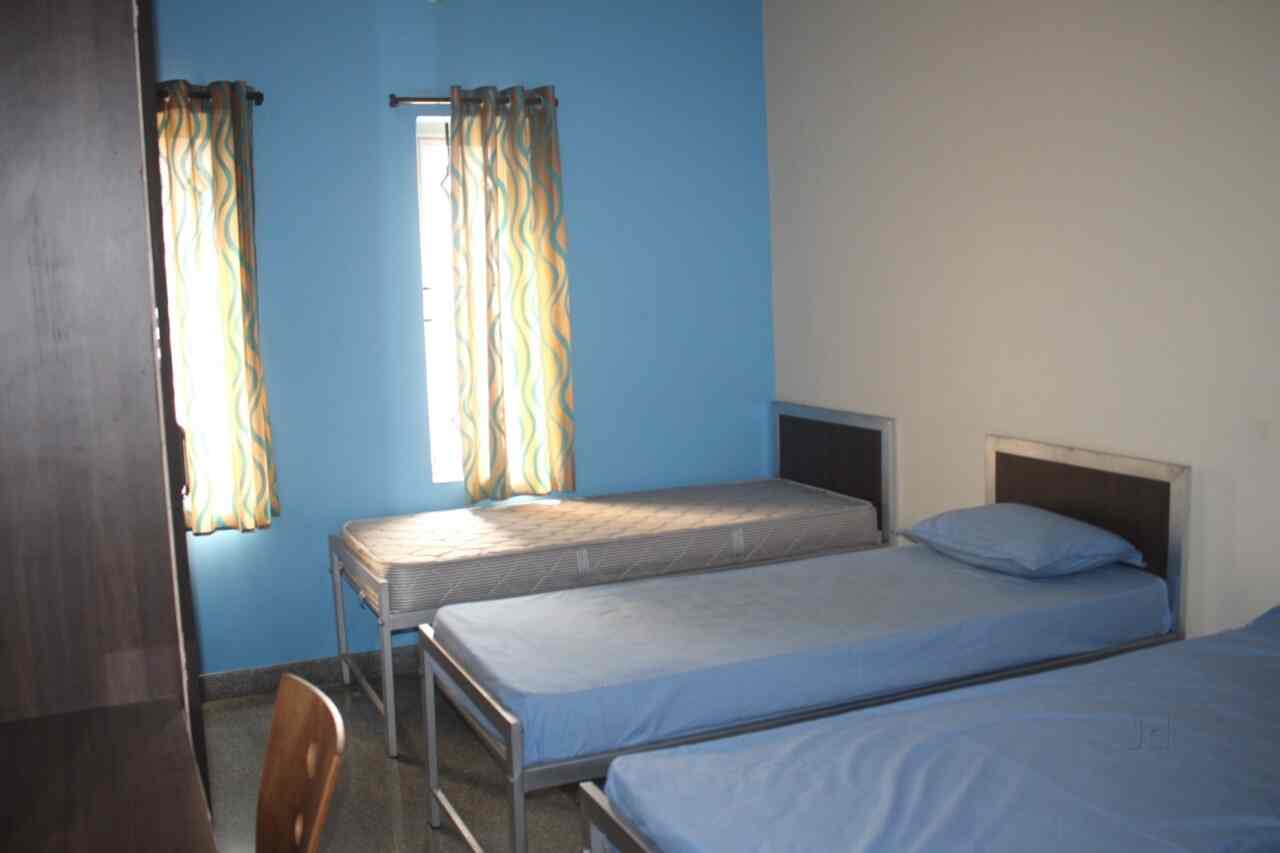 Simplyguest Magadi Road Luxury Pg For Women Magadi Road Paying Guest Accommodations For Women In Bangalore Justdial So to make your moving in experience a whole lot smoother, they'll move upto 60kgs of your personal belongings to your new place and help you move out as well. simplyguest magadi road luxury pg for