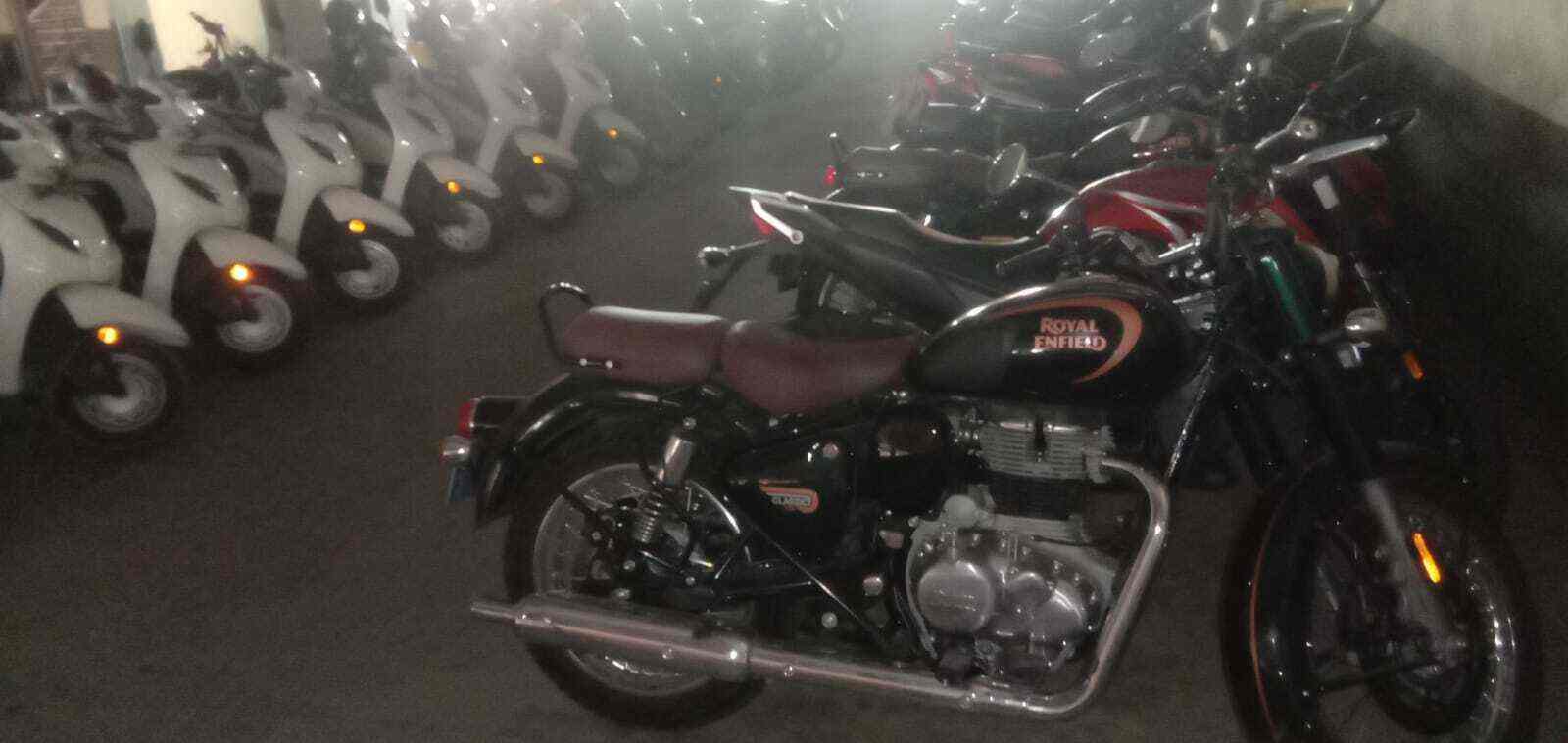 royal brothers hsr layout