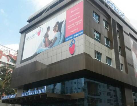Dr Teena Thomas Motherhood Hospital Gynaecologist