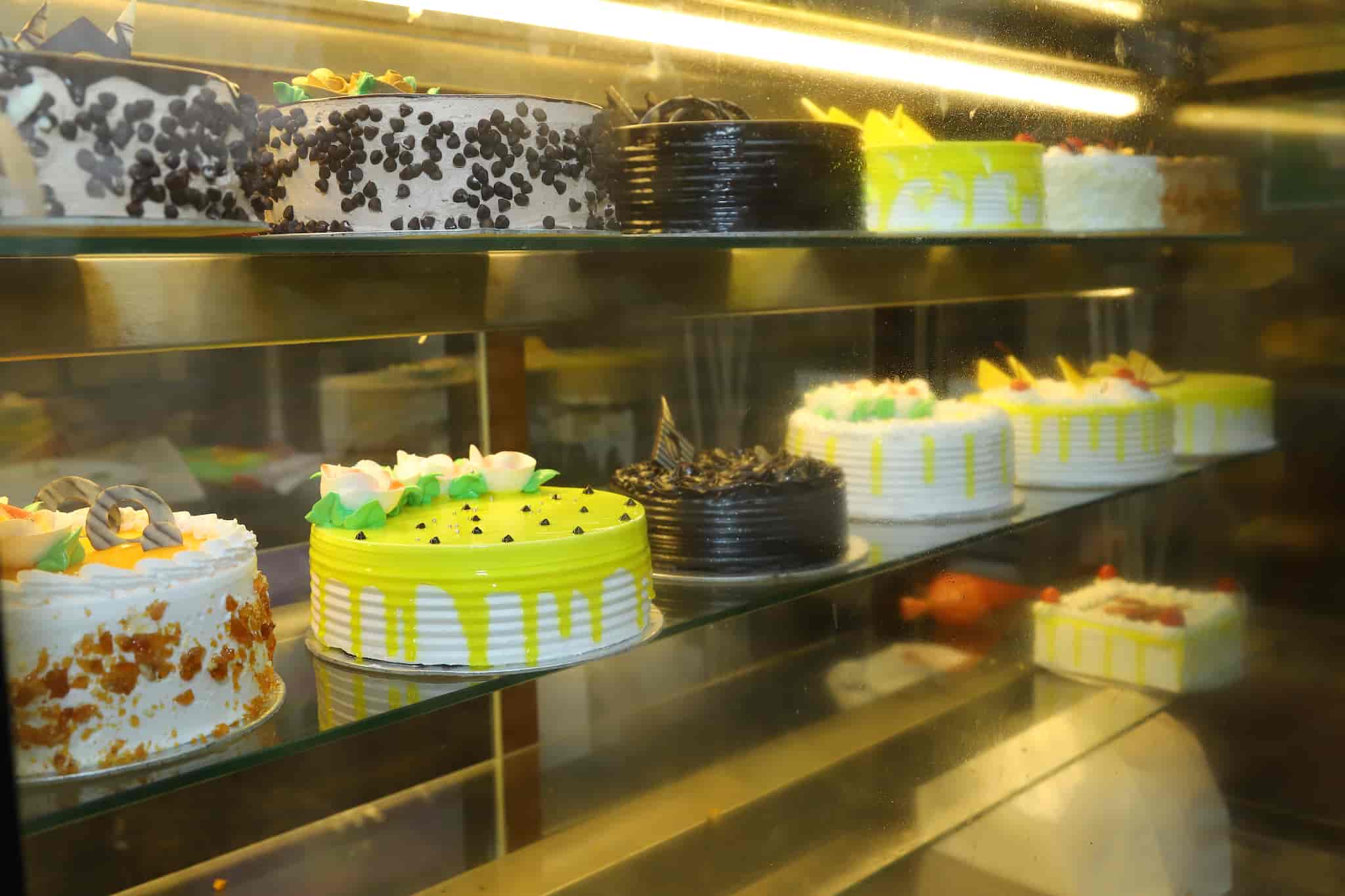 Aggregate more than 123 bakers lounge cakes awesomeenglish.edu.vn