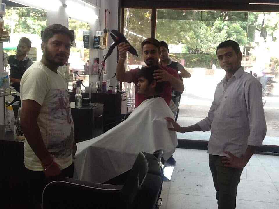 Discover more than 120 hair saint bharuch super hot ceg.edu.vn