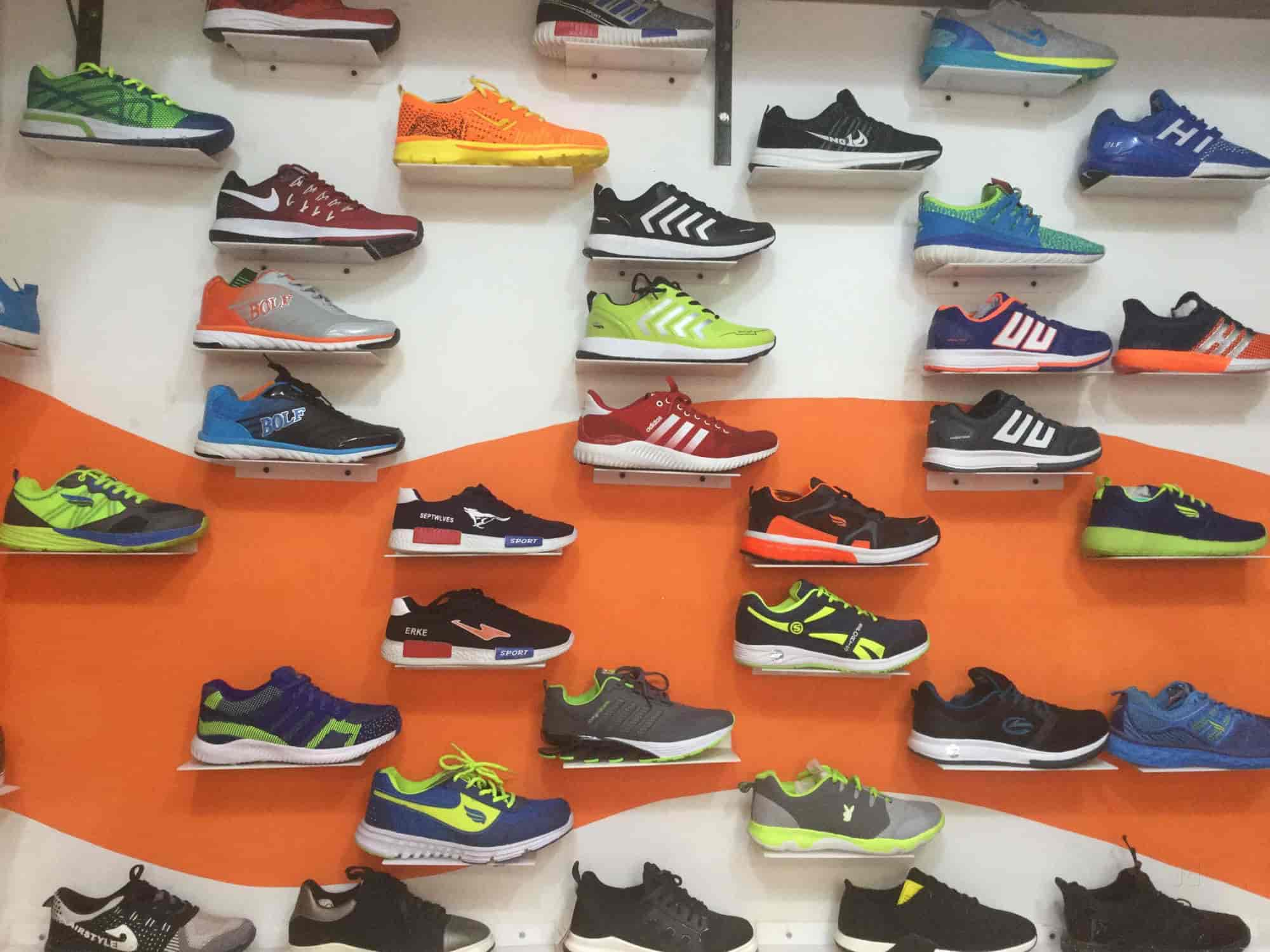 THE SHOES STORE, Gulaothi , Shoe Dealers in Bulandshahr