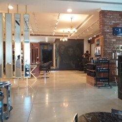 Looks Salon Mohali Beauty Spas In Chandigarh Justdial Have a look at some of the fabulous salons in our very own city beautiful and book your appointments for this weekend. looks salon mohali beauty spas in