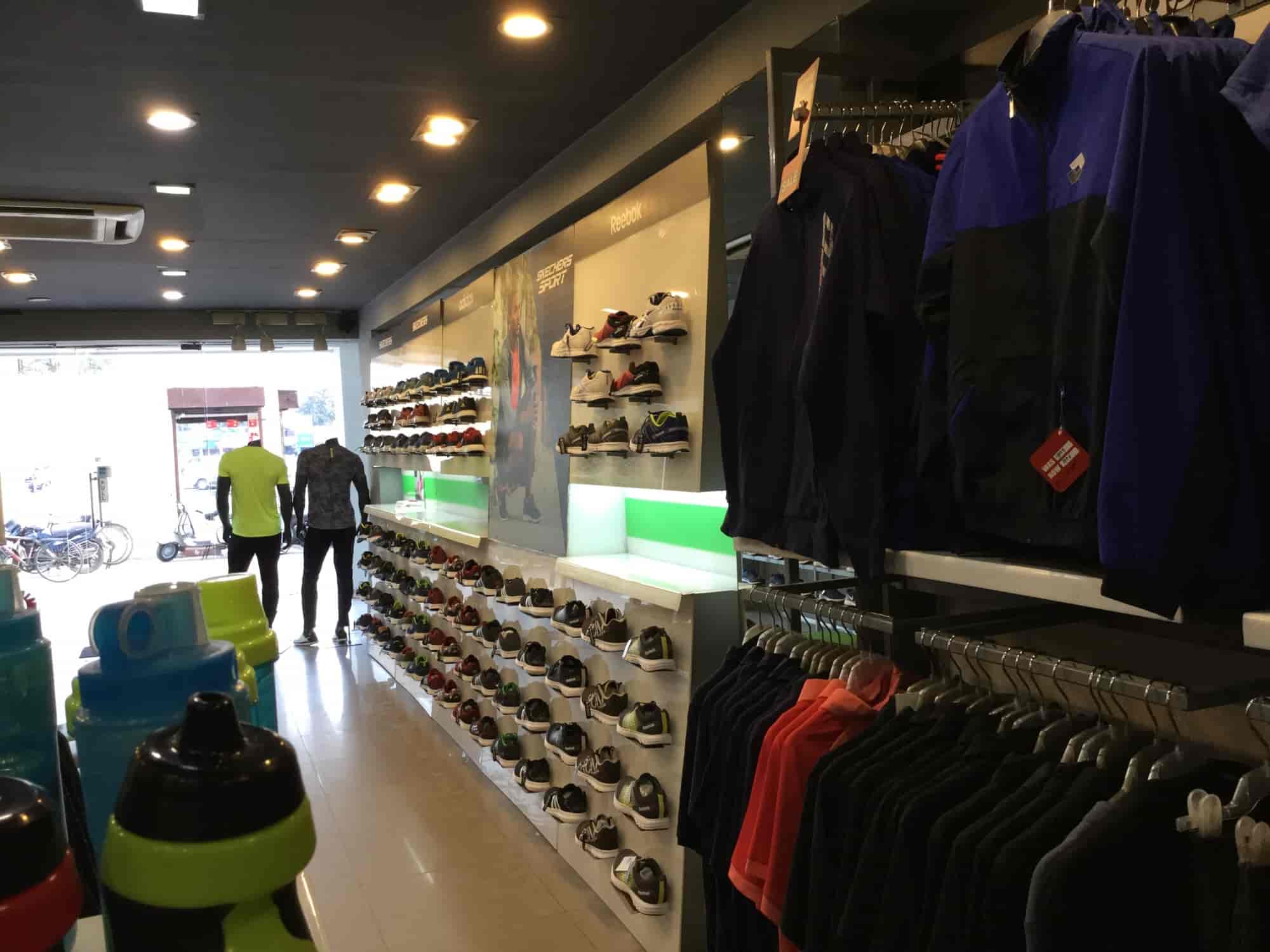 Sports Station Chandigarh Sector 61 Phase 7 Women Readymade Garment Retailers In Chandigarh Justdial