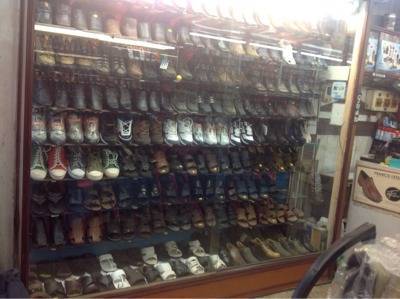 reebok showroom in t nagar