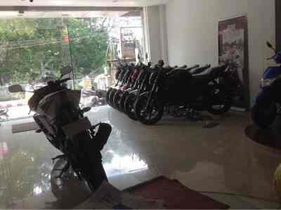 hero showroom in perambur