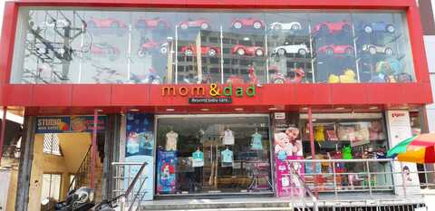 mom and dad shop