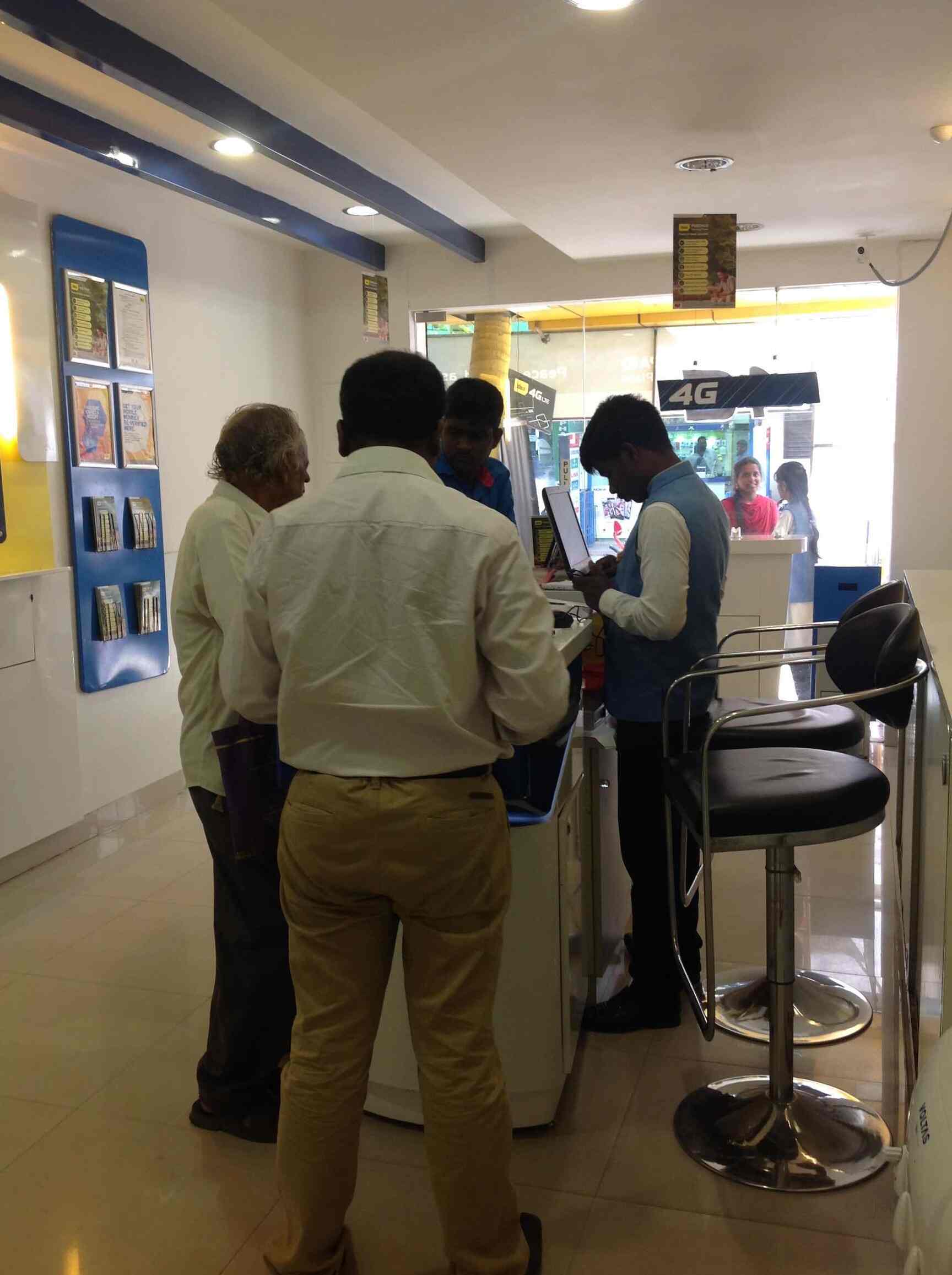Idea Showroom In Chennai Anna Nagar - IdeaWalls