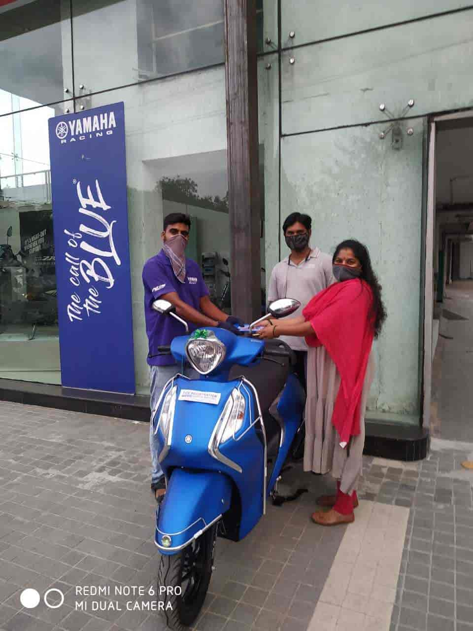 Aarthi motors deals yamaha showroom