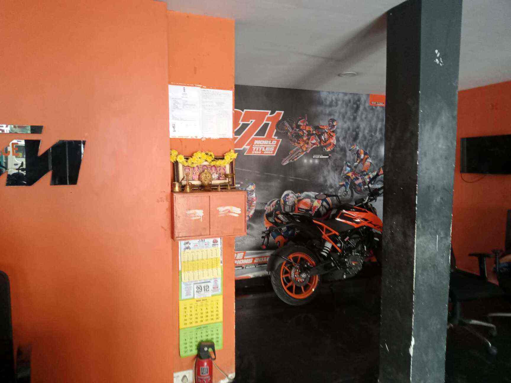 Ktm Pallavaram, Pallavaram - Motorcycle 