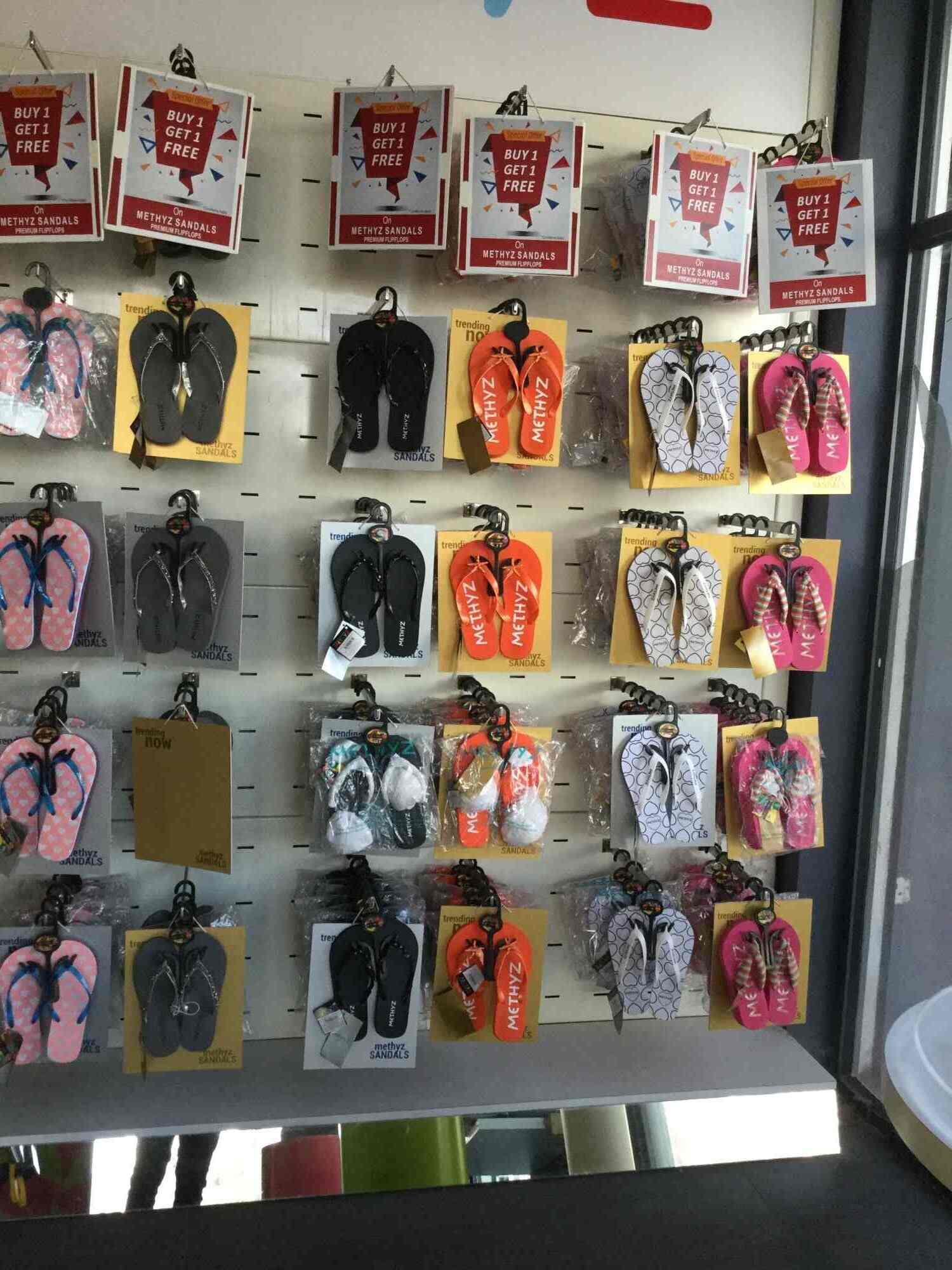 Share more than 57 methiyadi slippers chennai dedaotaonec