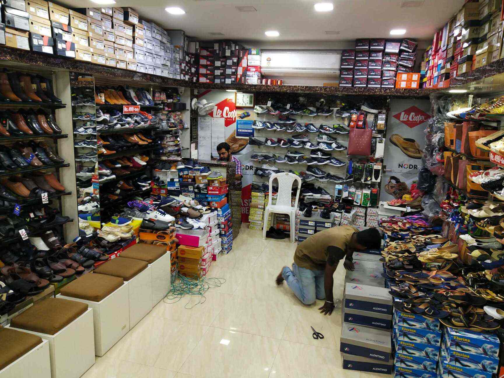 family shoe store near me