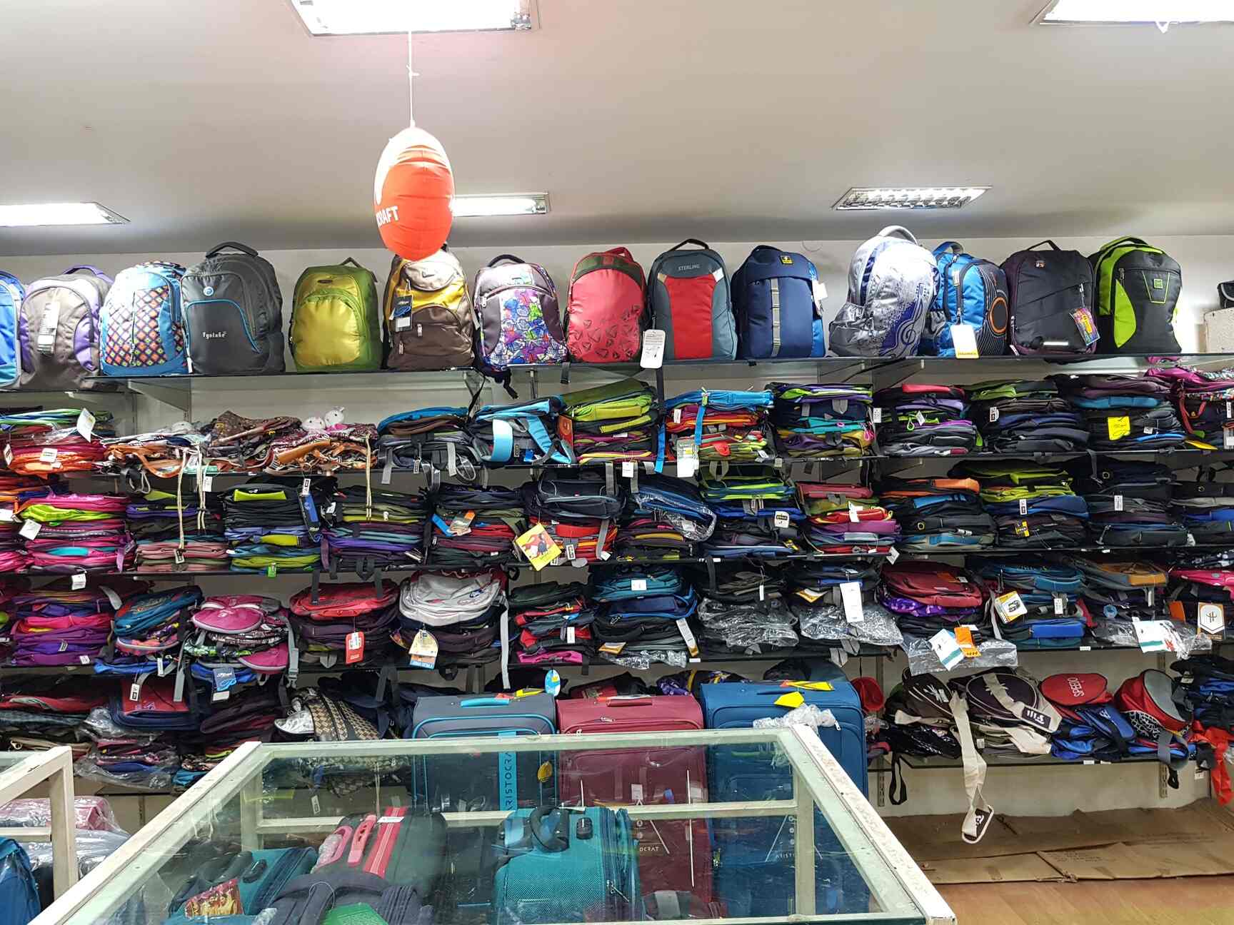 Discover 61+ bags and bags velachery latest esthdonghoadian