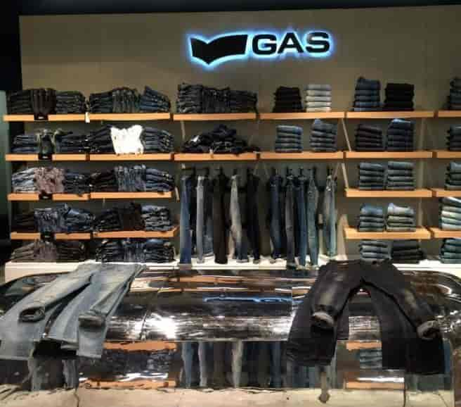 Gas hot sale jeans store