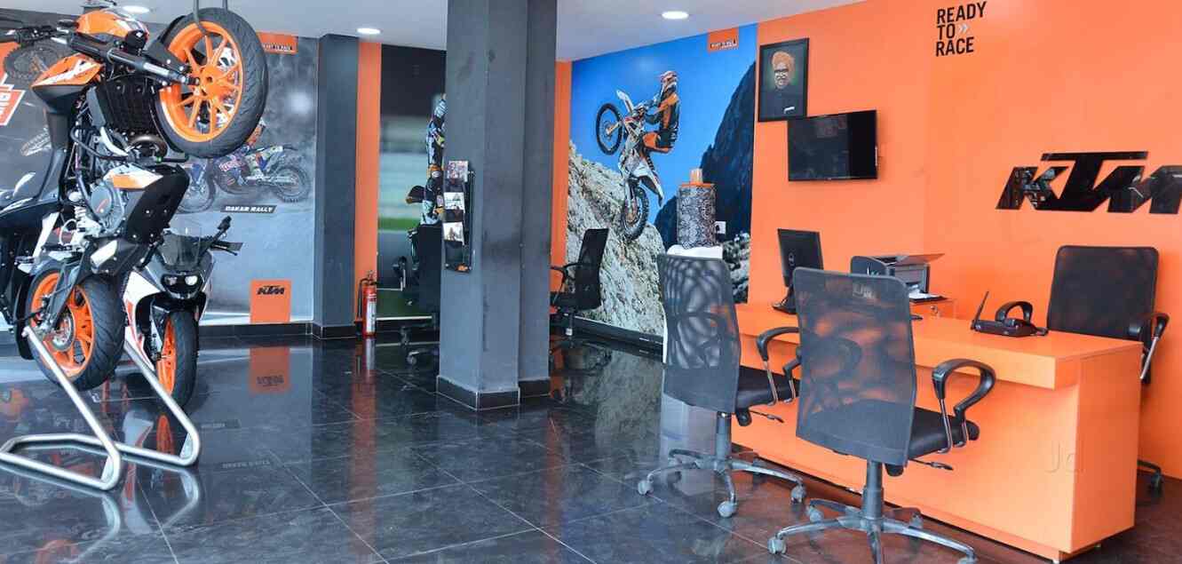 Kolathur Ktm, Kolathur - Motorcycle 