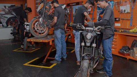 Kolathur Ktm, Kolathur - Motorcycle 