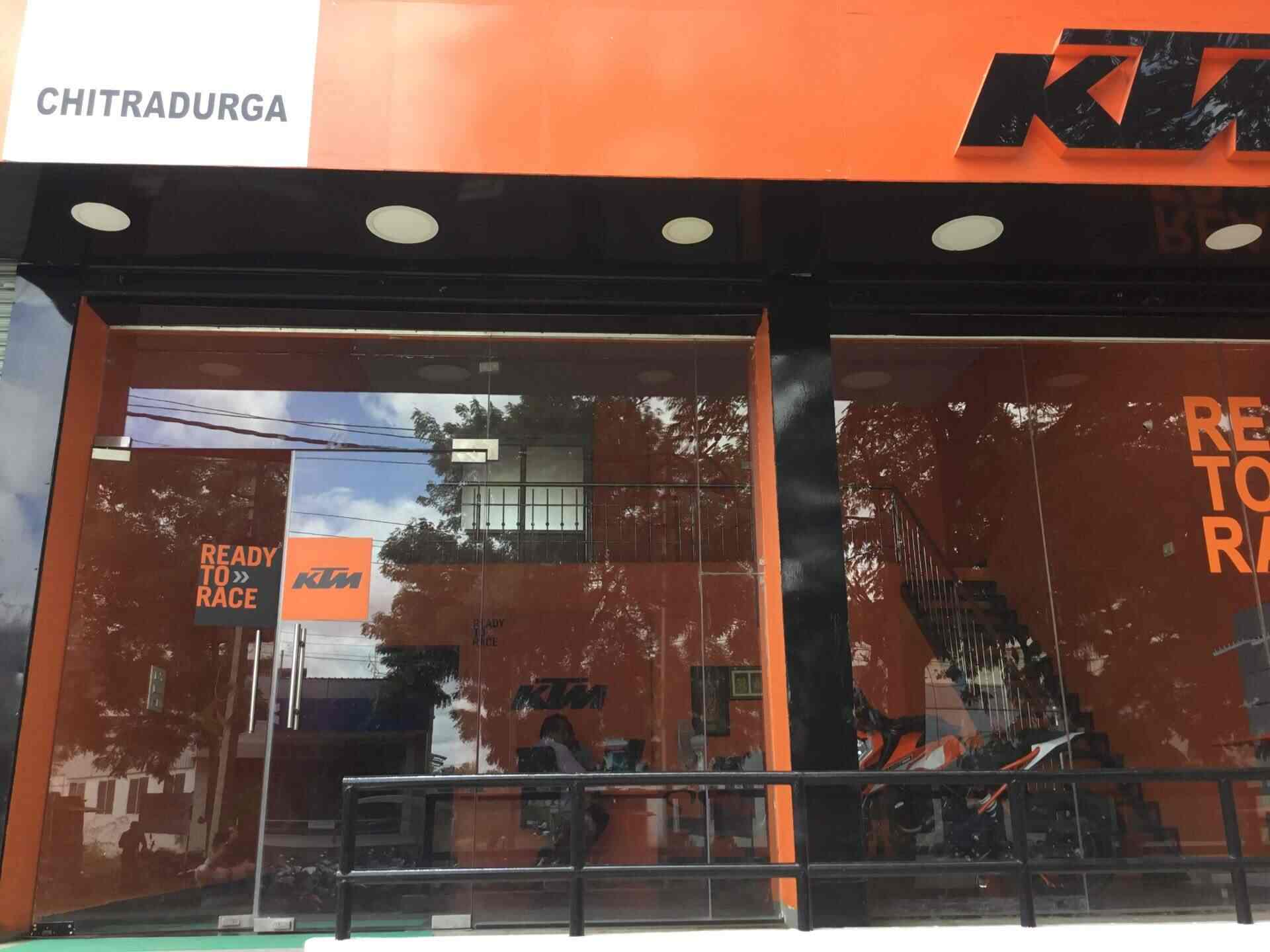 Ktm Showroom, Jcr Extension 