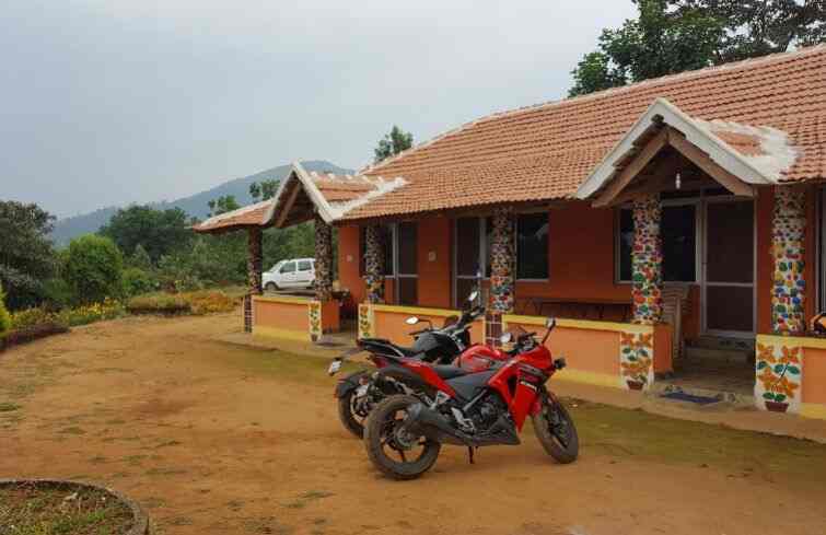 Kings Cottage Home Stay Kakkabe Home Stay In Coorg Justdial