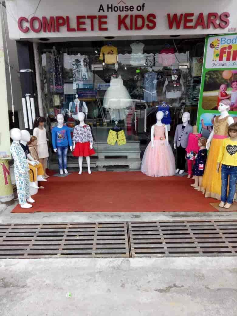 dress shop for babies near me