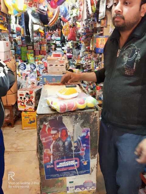 toy shop in dilshad garden