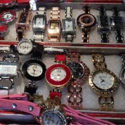 chandni chowk watch market