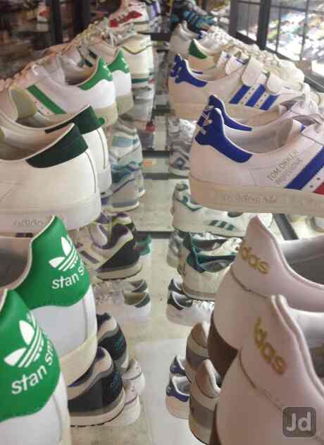 adidas outlet ghitorni