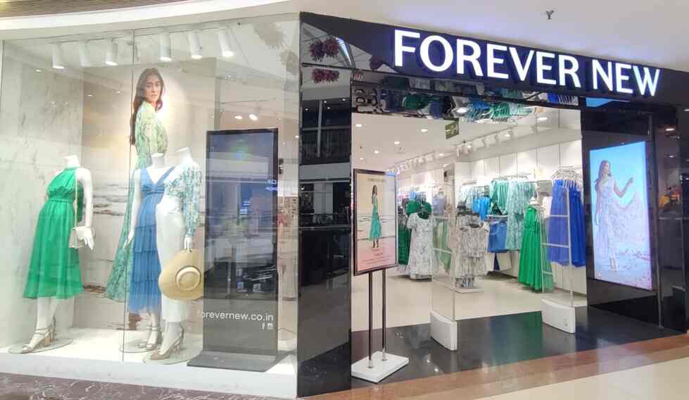 Forever 21 in Saket,Delhi - Best Women Readymade Garment Retailers