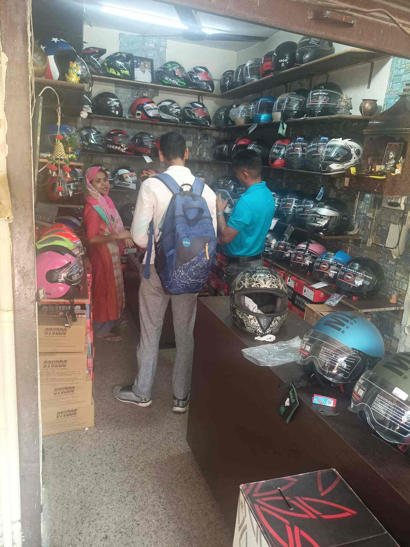 Tony Helmet, Gurgaon Sector 17c 