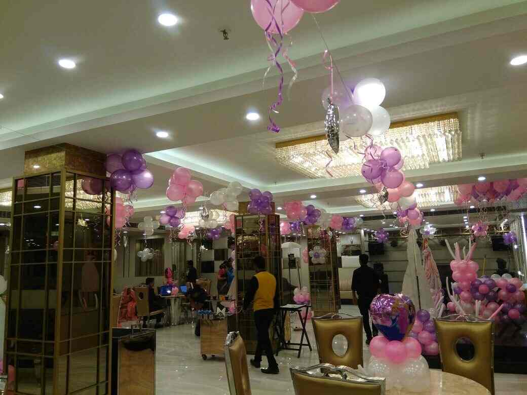 Big Birthday Balloon Decoration Closed Down In Jj Colony