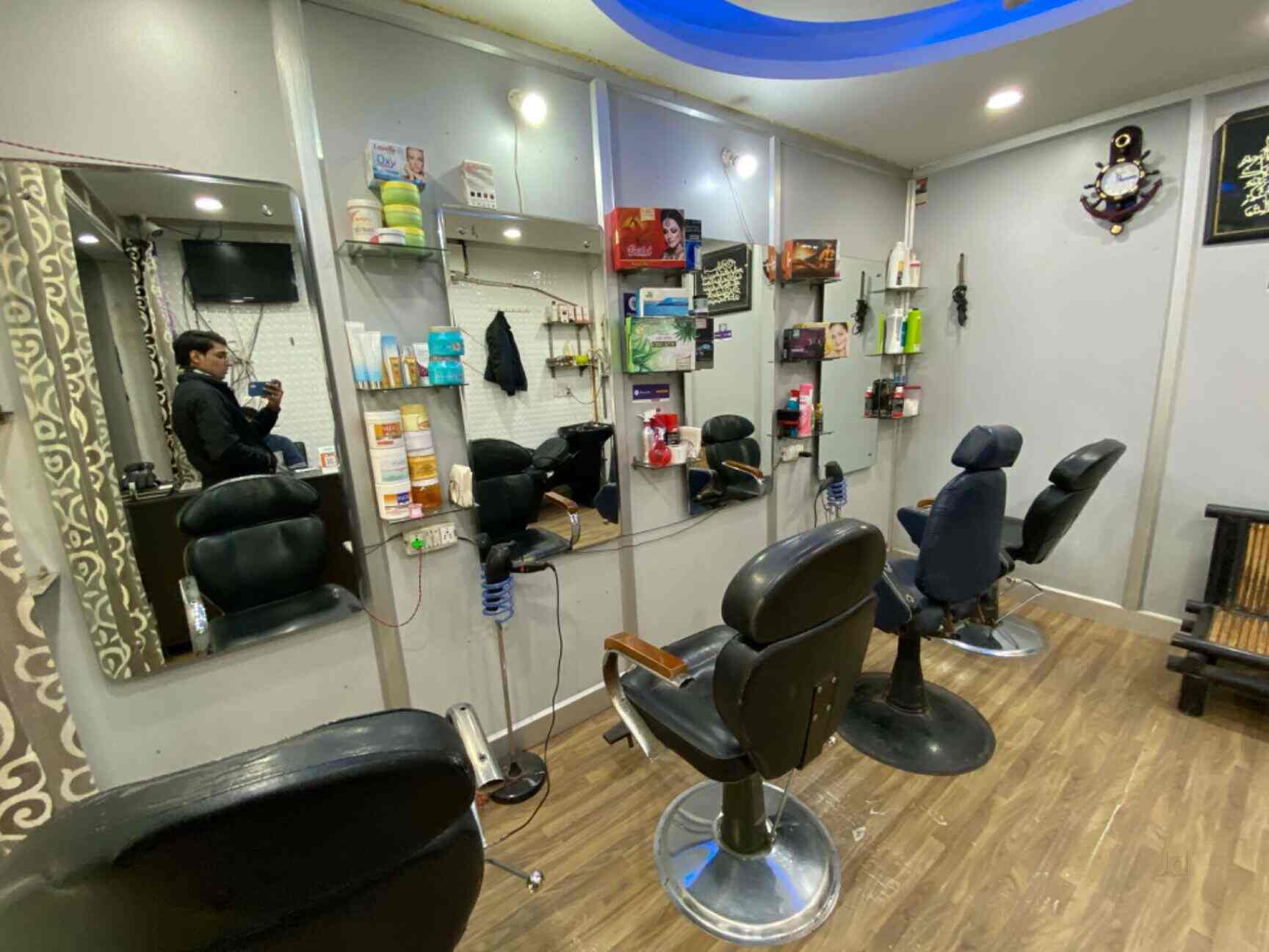 New Professional Unisex Salon Lajpat Nagar 1 Salons In Delhi Justdial