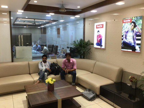 sparky jeans gandhi nagar