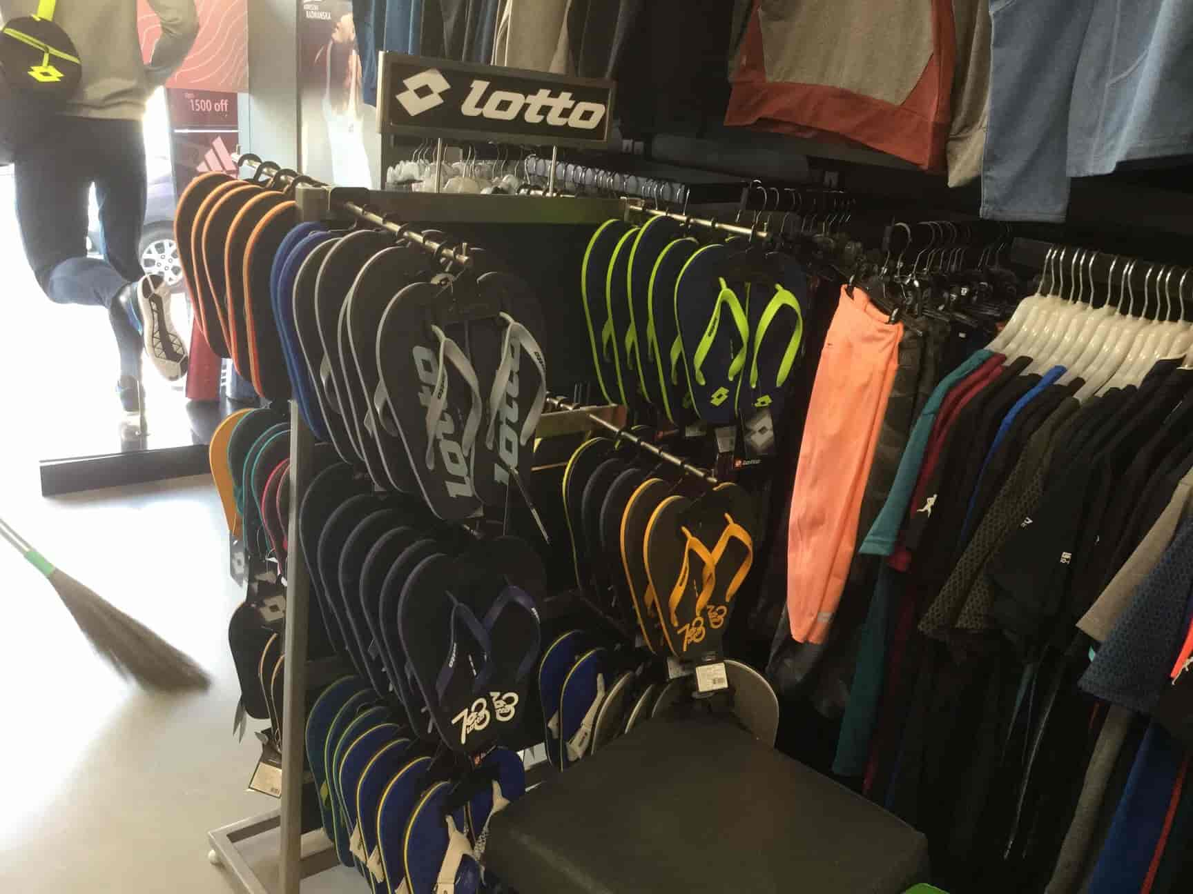 Sports Station Rohini Sector 7 Sports Shoe Dealers In Delhi Justdial