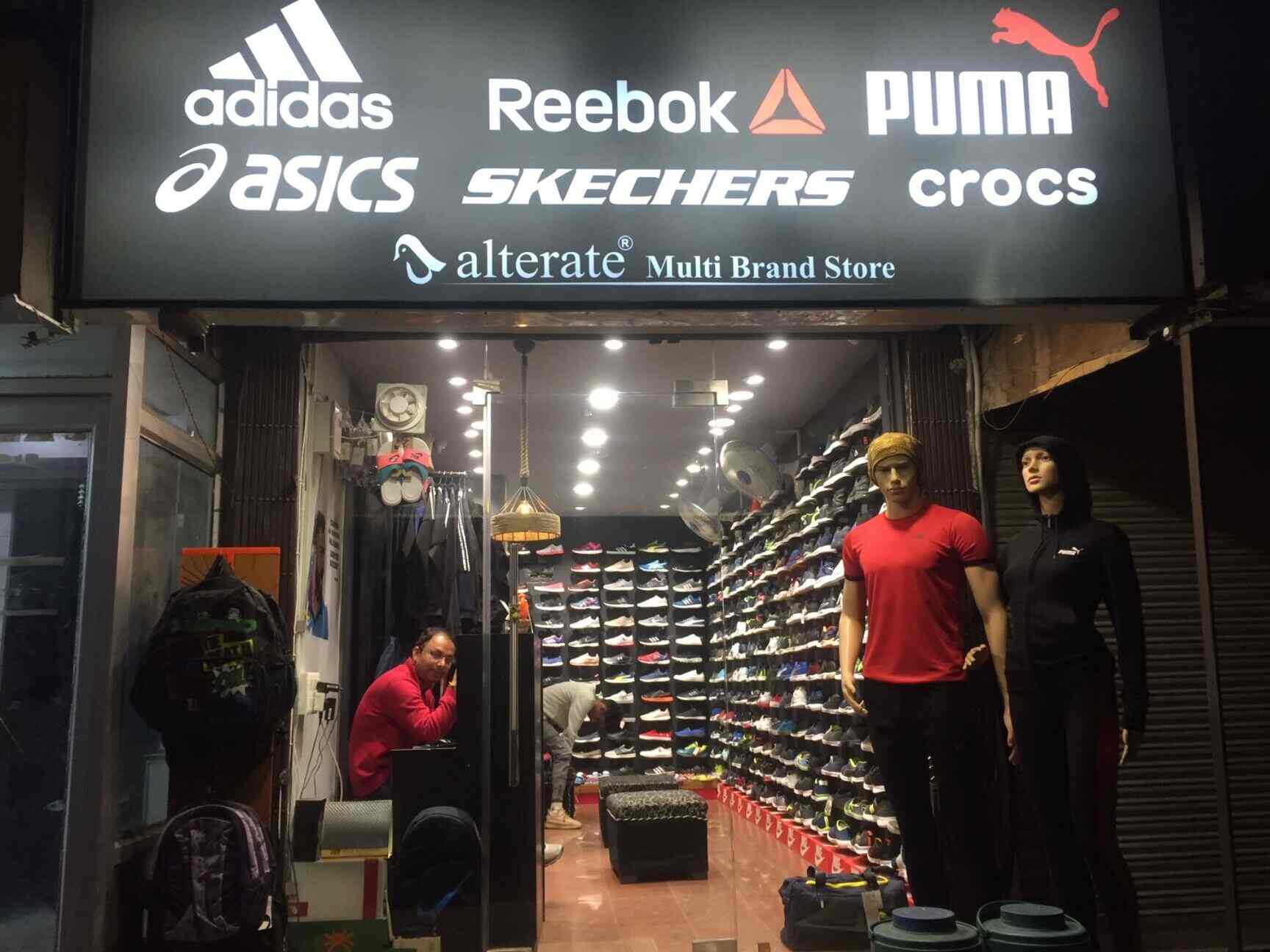 All Terate Multi Brands Store Prashant Vihar Readymade Garment Retailers In Delhi Justdial The interiors of both the stores reflect the contemporary outlook.